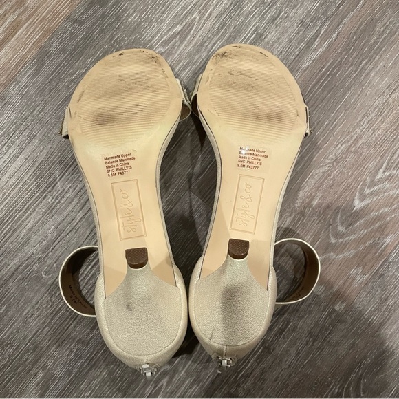 STYLE & CO. Phillys Two-Piece Evening Sandals in Gold Metallic Size 9.5 - Picture 9 of 9